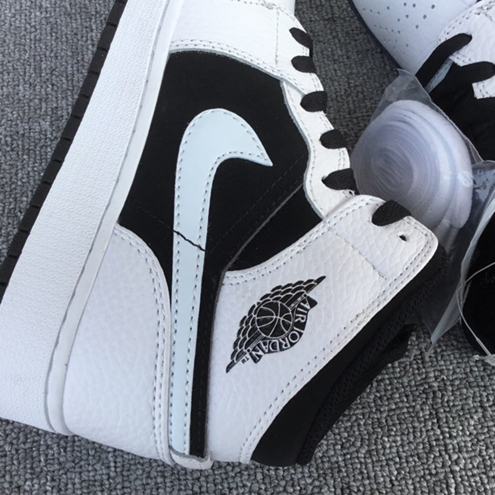 Jordan 1 Mid White Black - Picture 9 of 10